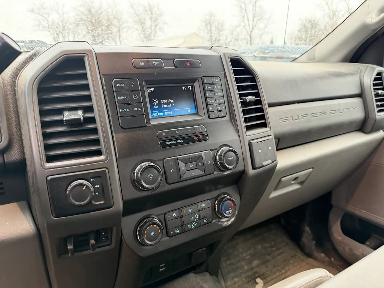 Ford F550 Flatbed Truck, 2019 - w/ Switch-N-Go Hoist - Image 13
