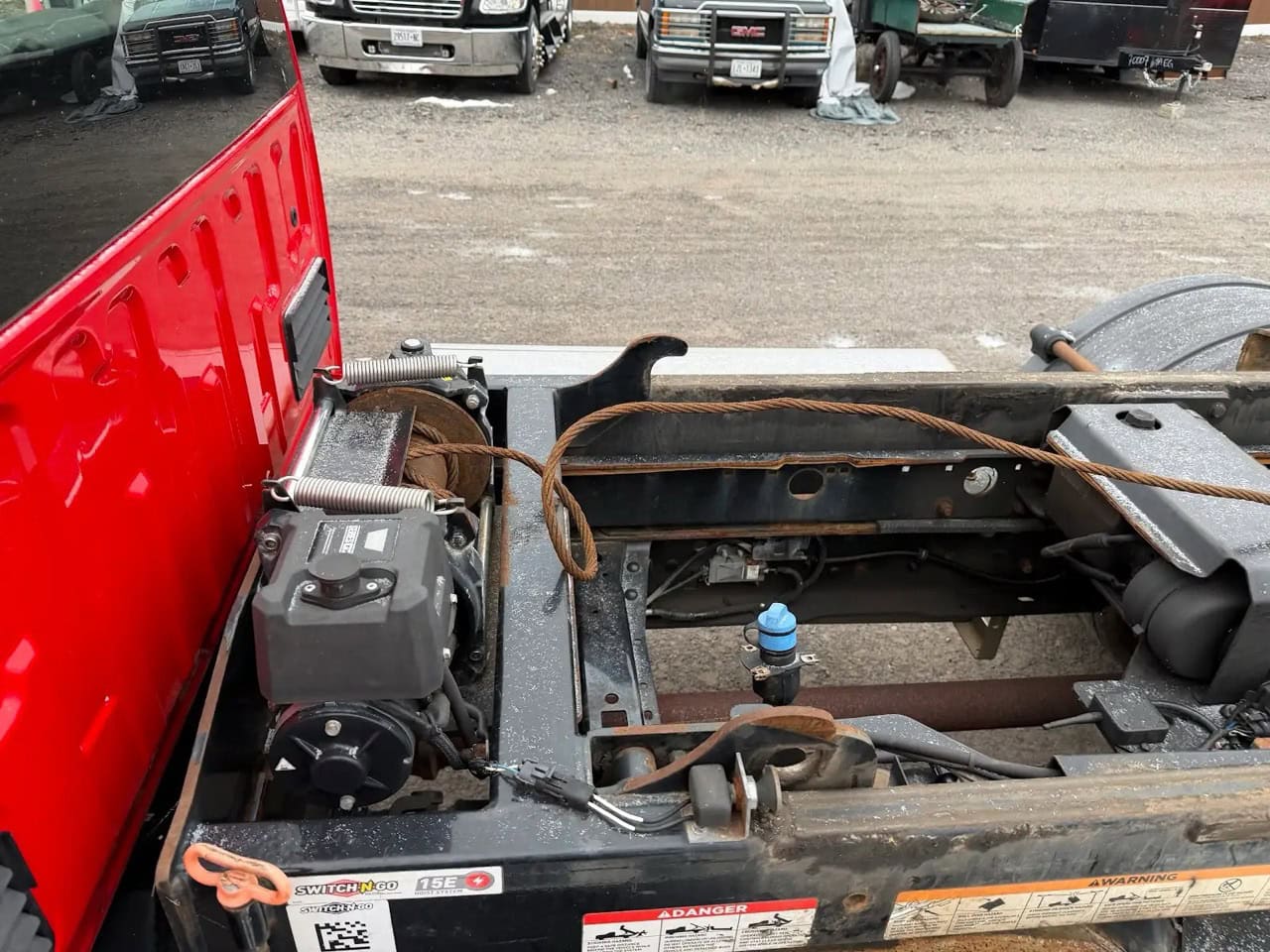 Ford F550 Flatbed Truck, 2019 - w/ Switch-N-Go Hoist - Image 17