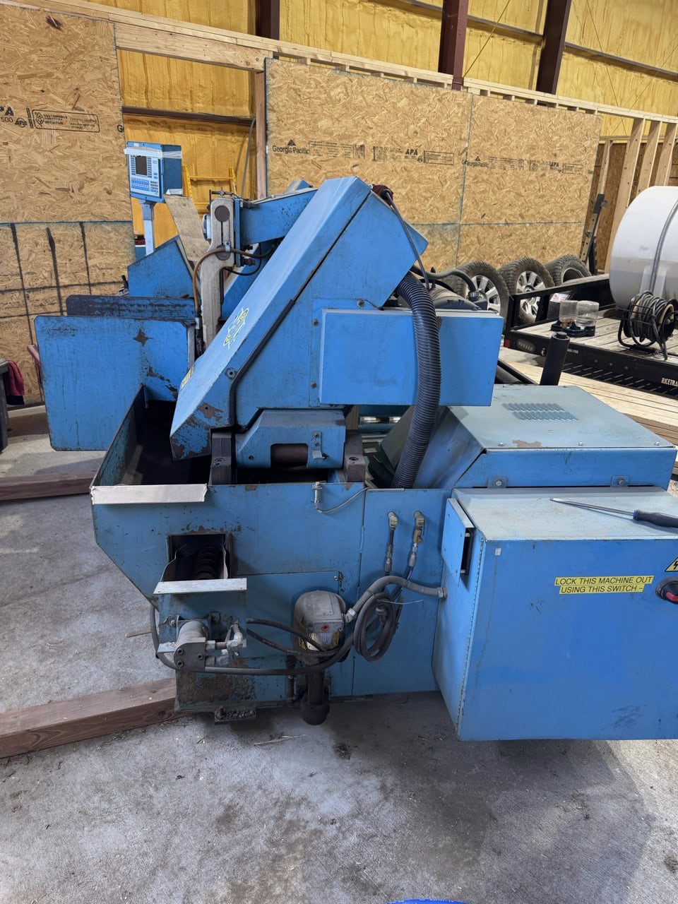 14″ x 16″ DoAll C-4100 NC Automatic Horizontal Band Saw, 2000 - Image 4