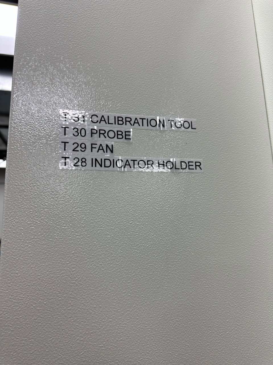 Makino F5 Pro 6 VMC, 2021 - 20K RPM, Renishaw Probe, Laser Tool Setter, Thru Spindle Coolant, Chip Conveyor - Image 17