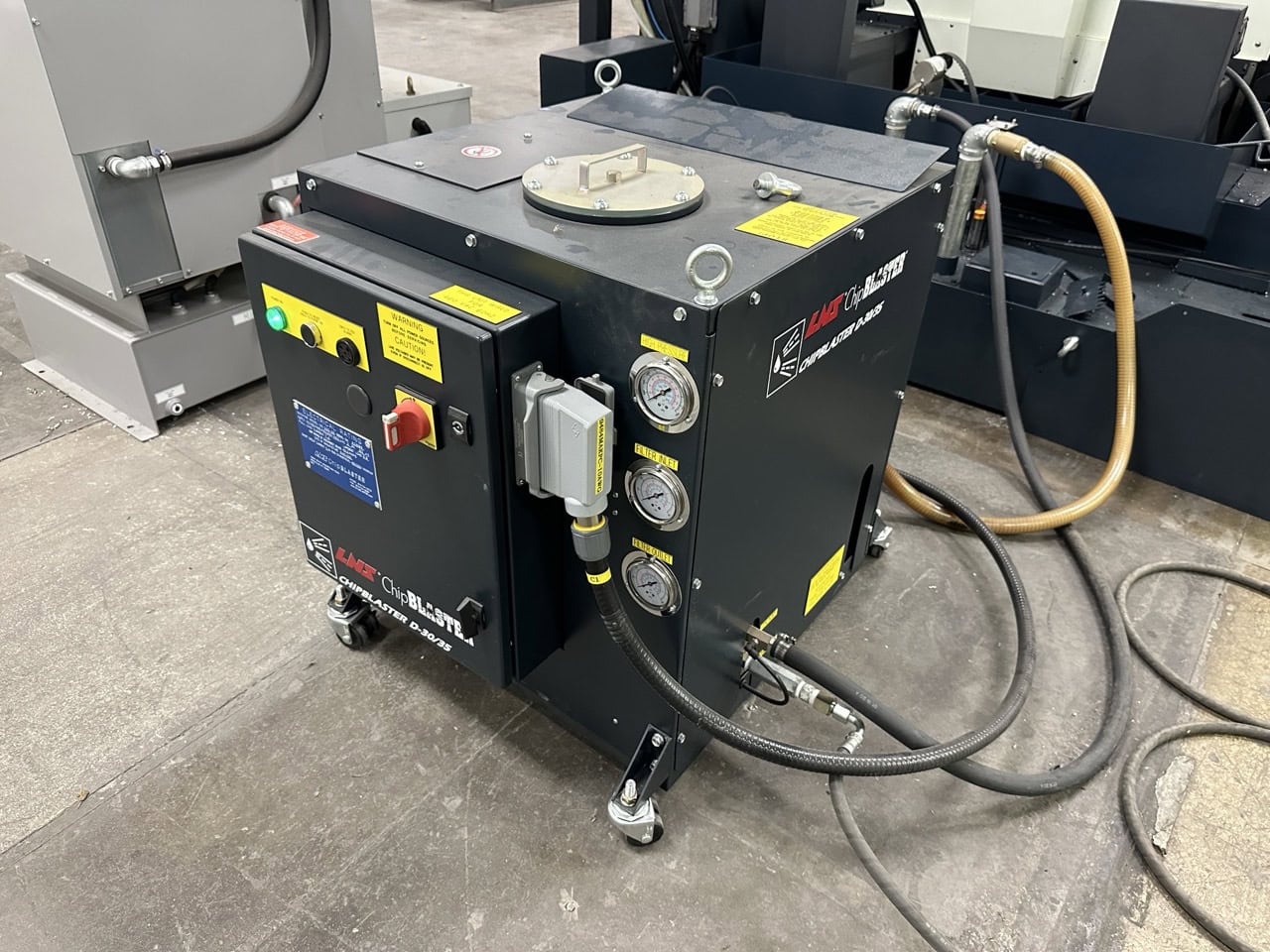 Makino F5 Pro 6 VMC, 2021 - 20K RPM, Renishaw Probe, Laser Tool Setter, Thru Spindle Coolant, Chip Conveyor - Image 24