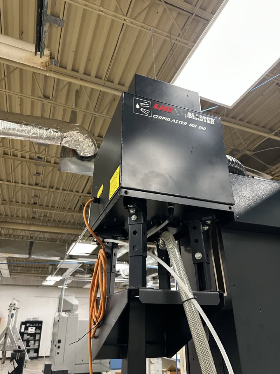 Makino F5 Pro 6 VMC, 2021 - 20K RPM, Renishaw Probe, Laser Tool Setter, Thru Spindle Coolant, Chip Conveyor - Image 26