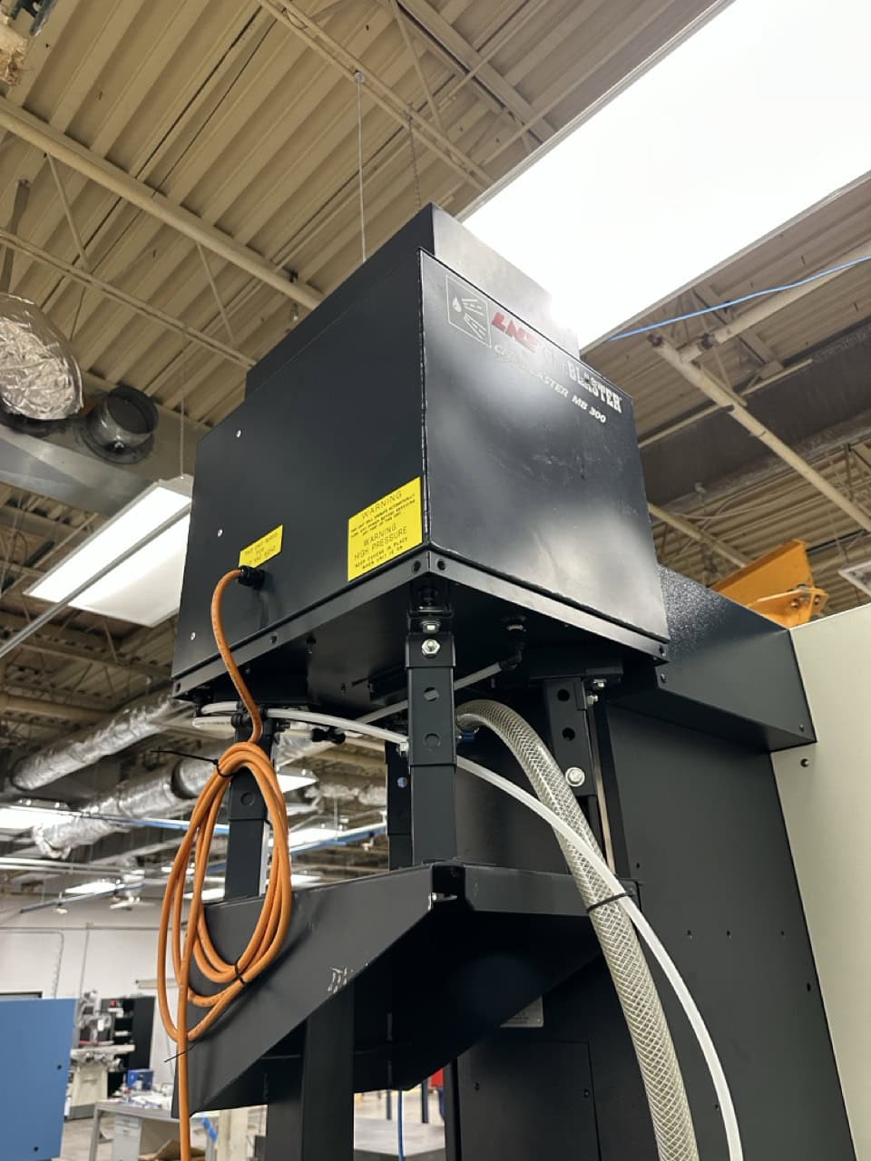 Makino F5 Pro 6 VMC, 2021 - 20K RPM, Renishaw Probe, Laser Tool Setter, Thru Spindle Coolant, Chip Conveyor - Image 27