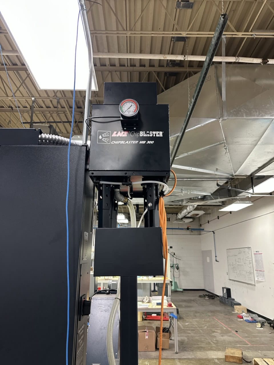 Makino F5 Pro 6 VMC, 2021 - 20K RPM, Renishaw Probe, Laser Tool Setter, Thru Spindle Coolant, Chip Conveyor - Image 29