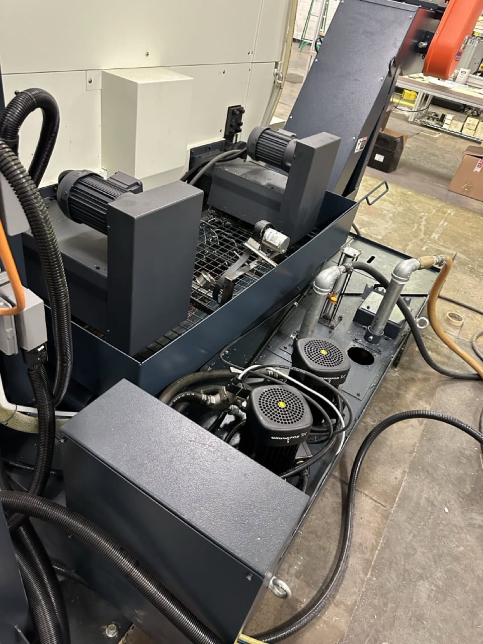 Makino F5 Pro 6 VMC, 2021 - 20K RPM, Renishaw Probe, Laser Tool Setter, Thru Spindle Coolant, Chip Conveyor - Image 34