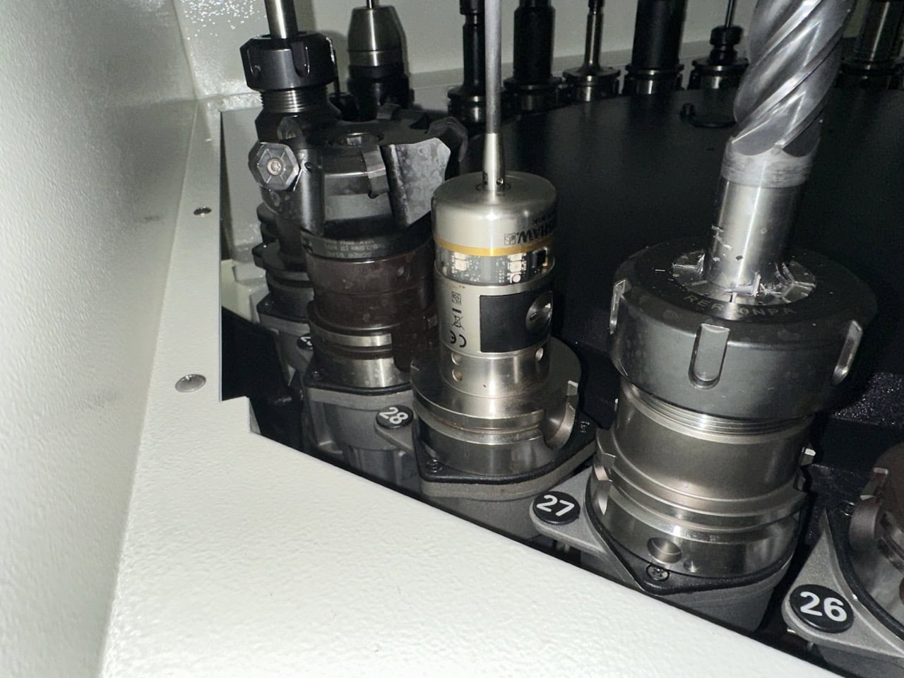 Makino F5 Pro 6 VMC, 2021 - 20K RPM, Renishaw Probe, Laser Tool Setter, Thru Spindle Coolant, Chip Conveyor - Image 53