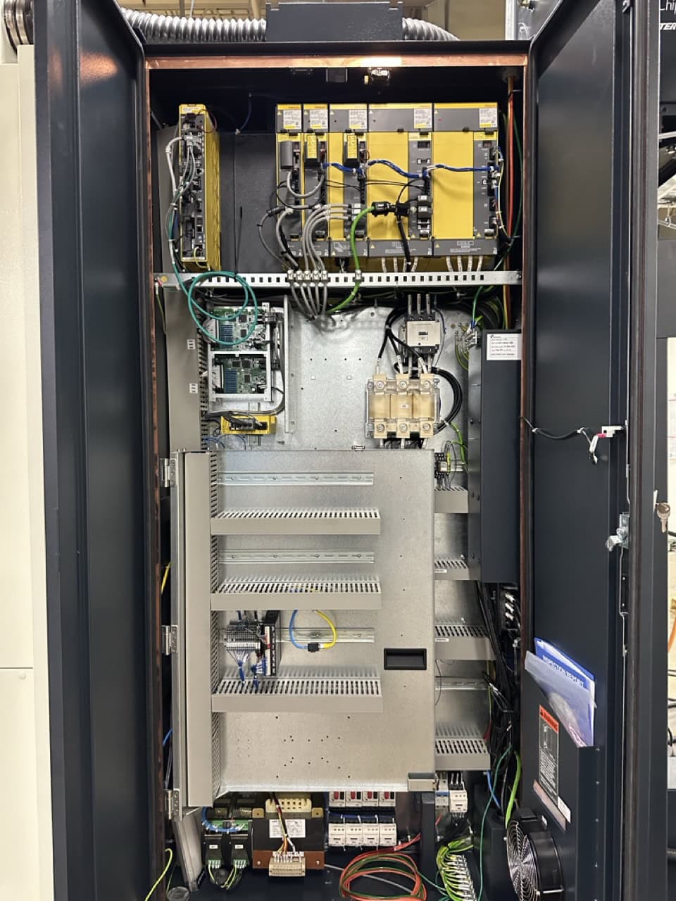 Makino F5 Pro 6 VMC, 2021 - 20K RPM, Renishaw Probe, Laser Tool Setter, Thru Spindle Coolant, Chip Conveyor - Image 54