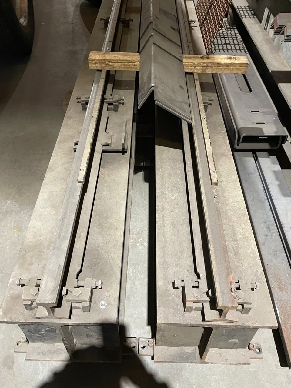 Koike MGX3700 Mastergraph Extreme CNC Plasma Gantry - HPR400XD and Chiller, 2013 - Image 6