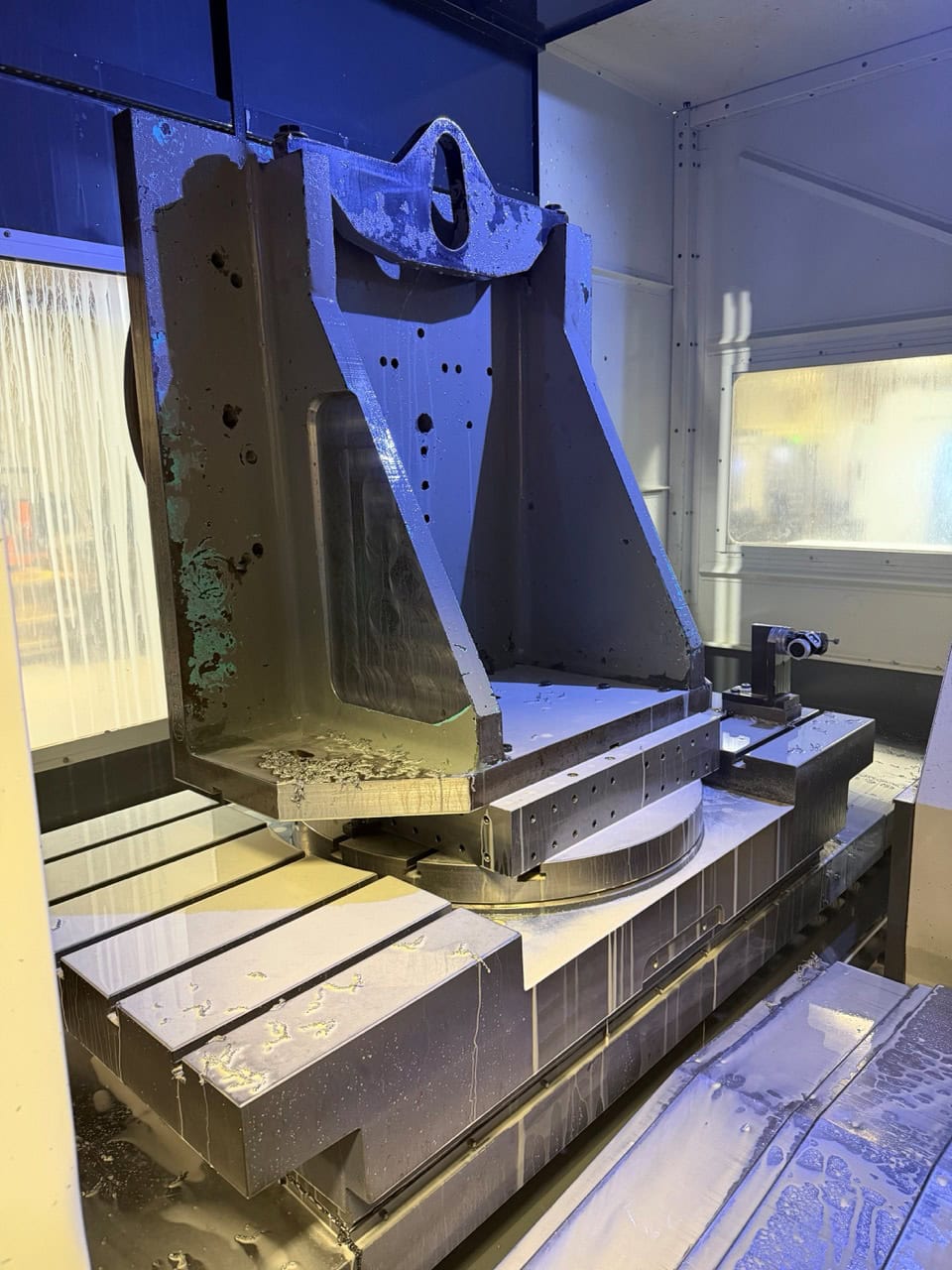 Haas EC-1600 CNC Horizontal Machining Center, 2014 - Image 4