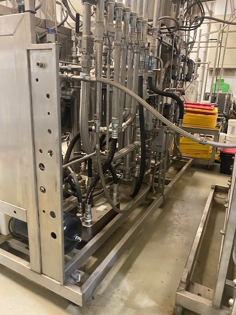 Isolate Systems CDMH.200-2X-2F Botanical CO2 Extraction System, 2021 - Less than 40 Hours - Image 3