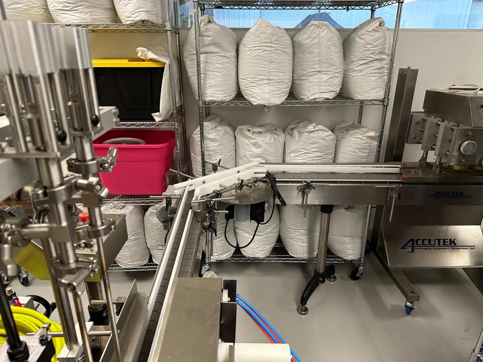 Accutek Hot Fill Bottle Filling Line with AVF2-16 2-Head Volumetric Bottle Filler with Heated Hopper, 2018 - Previously ran 1 Oz, 2 Oz, 4 Oz, 8 Oz, and 16 Oz Boston round Bottles and 1 Oz and 4 Oz Topical Jars - Image 4