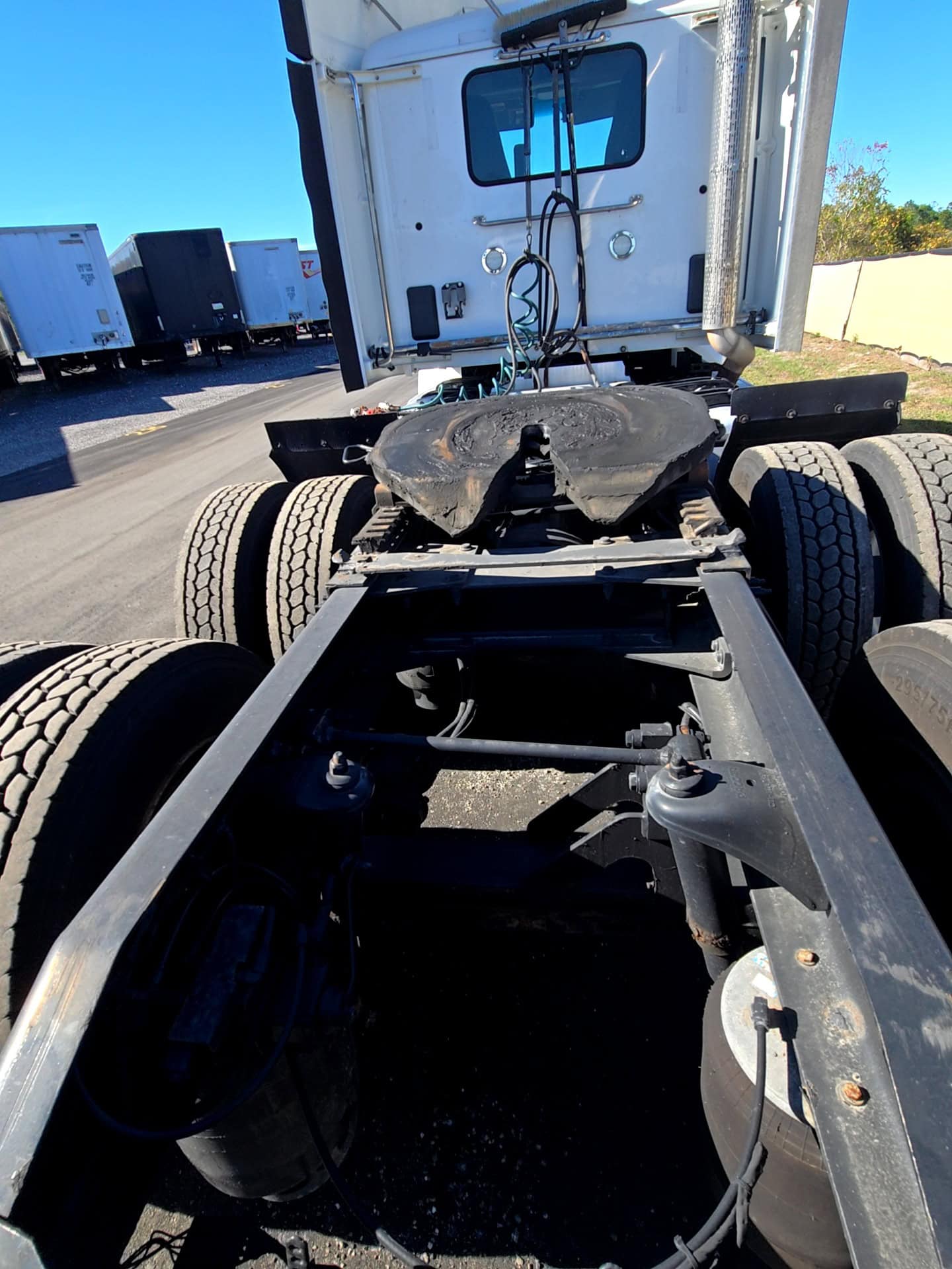 Peterbilt 579 Day Cab Truck, 2020 - PACCAR MX-13 - Automated Transmission - Image 17