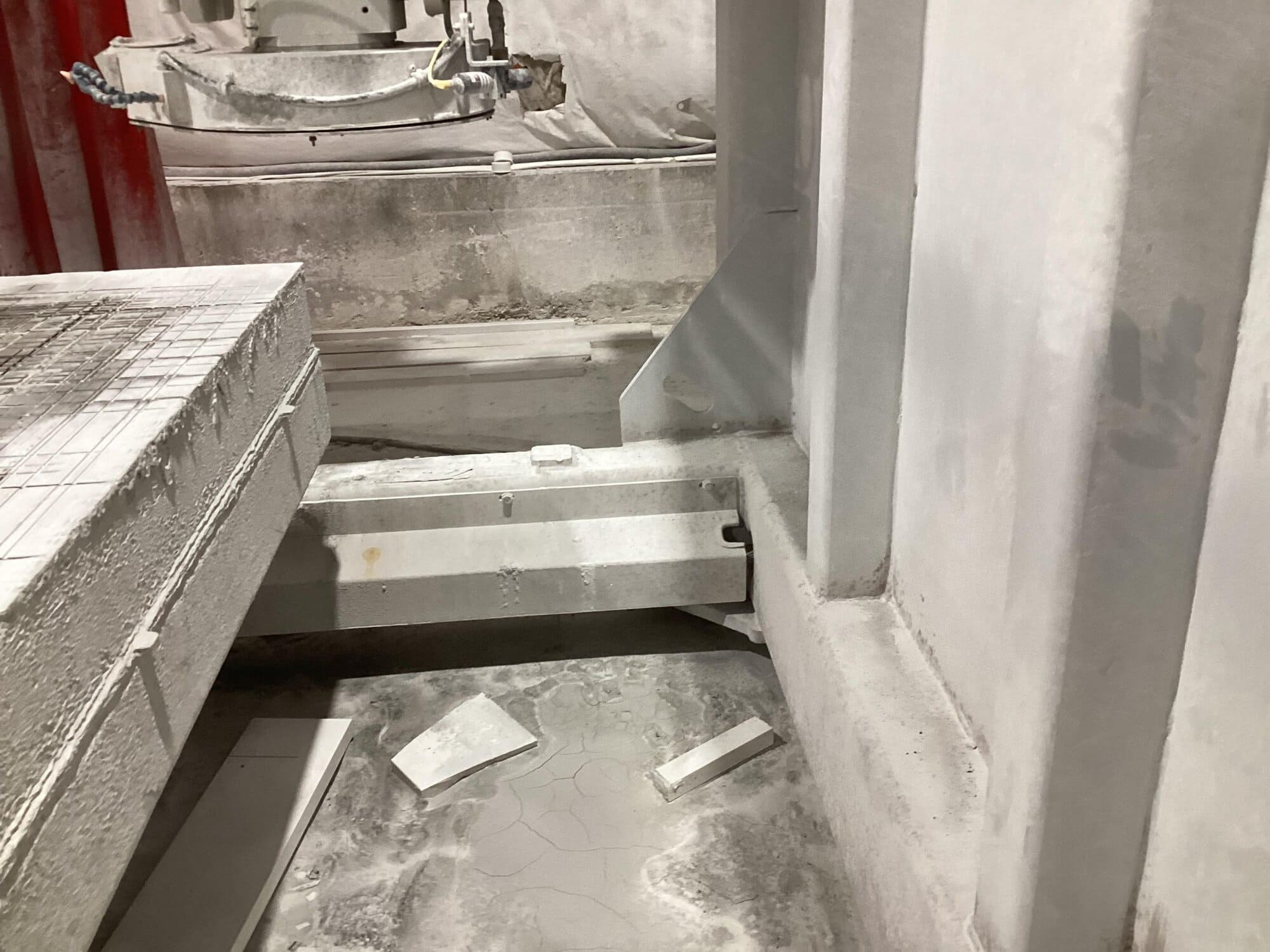Park Industries Voyager XP CNC Bridge Saw, 2023 - 5 Axis, Tilt head, Slab Cutting - Image 2
