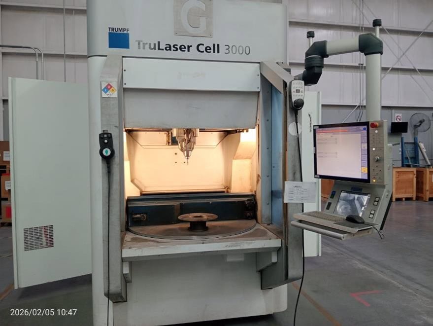 2000 Watt Trumpf TruLaser Cell 3000 3D Fiber Laser, 2017 - 5-Axis, Rotary Table, Dust Collector, 2 of 2