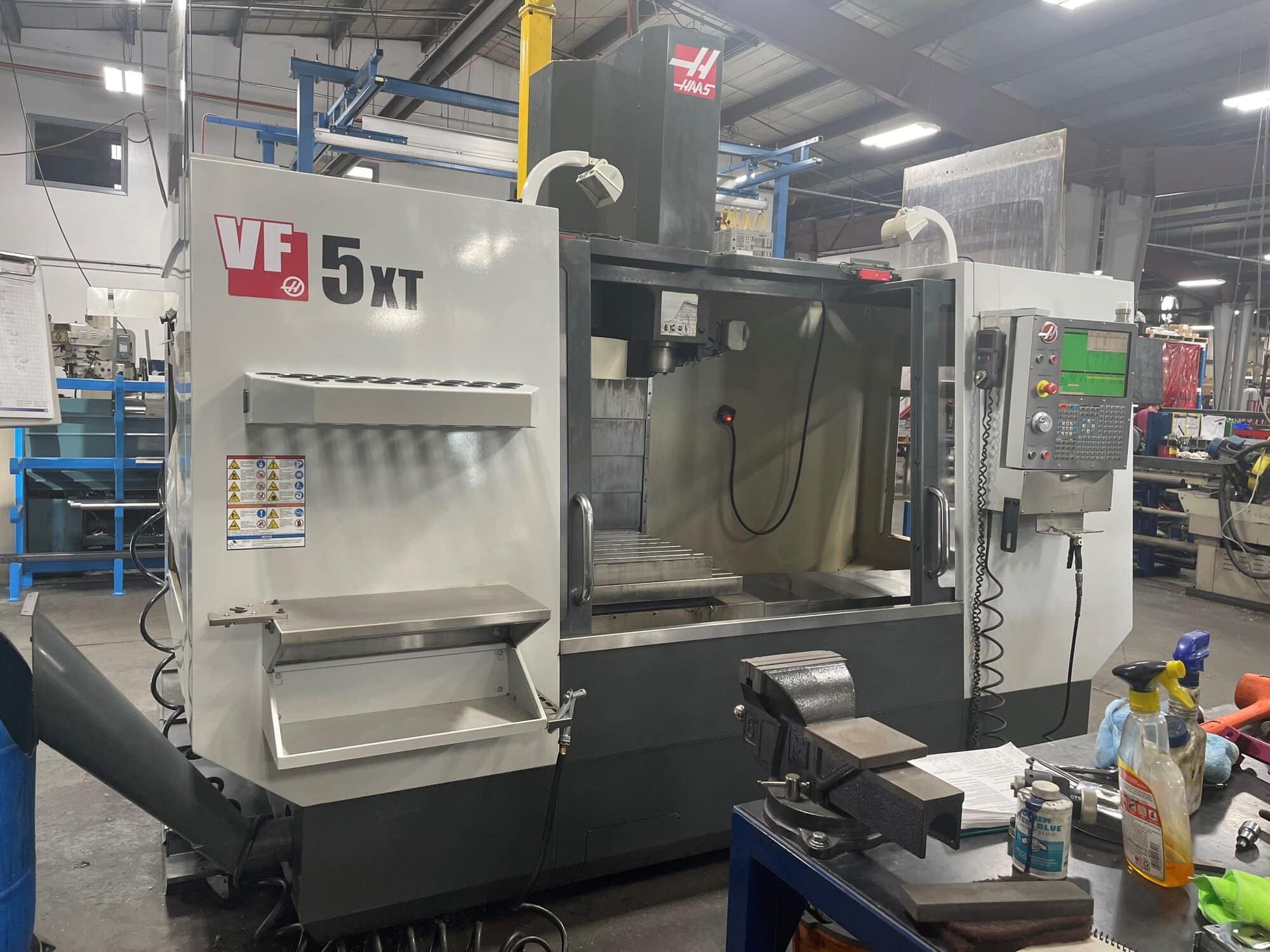 Haas VF-5/40XT VMC, 2012 - TSC, Probe, 24 ATC