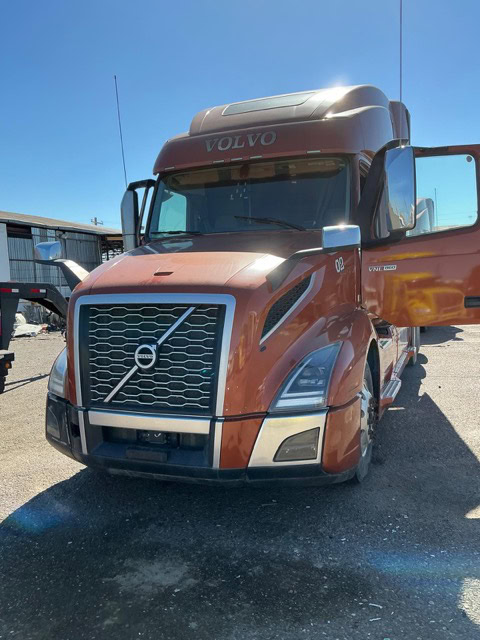 2022 Volvo Trucks VNL 64T860 Sleeper – D13, I-Shift, 6x4,