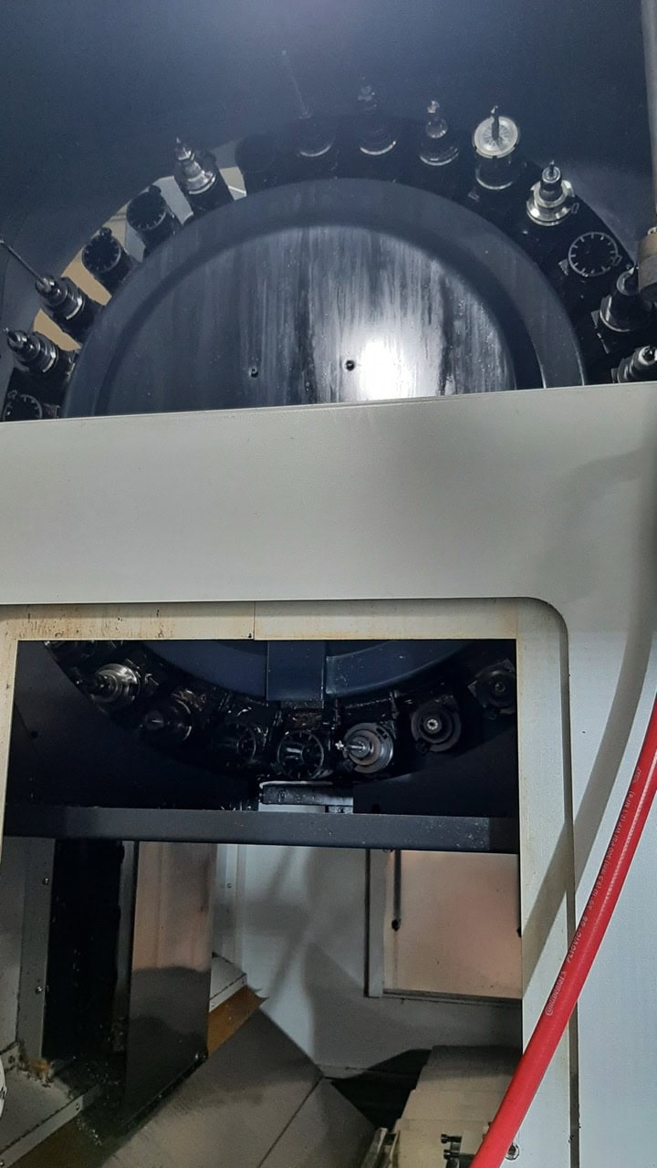 Doosan DMV 3016 CNC VMC, 2008 - Thru Spindle Coolant, 20k RPM Spindle - Image 3