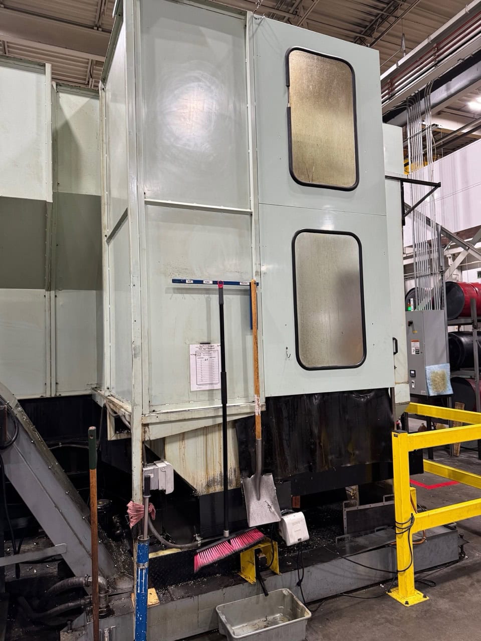 Kuraki KBT 13EA CNC Boring Mill, 2003 - Fanuc Control, 4k RPM, Chip Conveyor, 1000 PSI TSC - Image 9