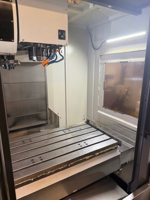 Mitsubishi DV-1000 VMC, 2015 - Image 3
