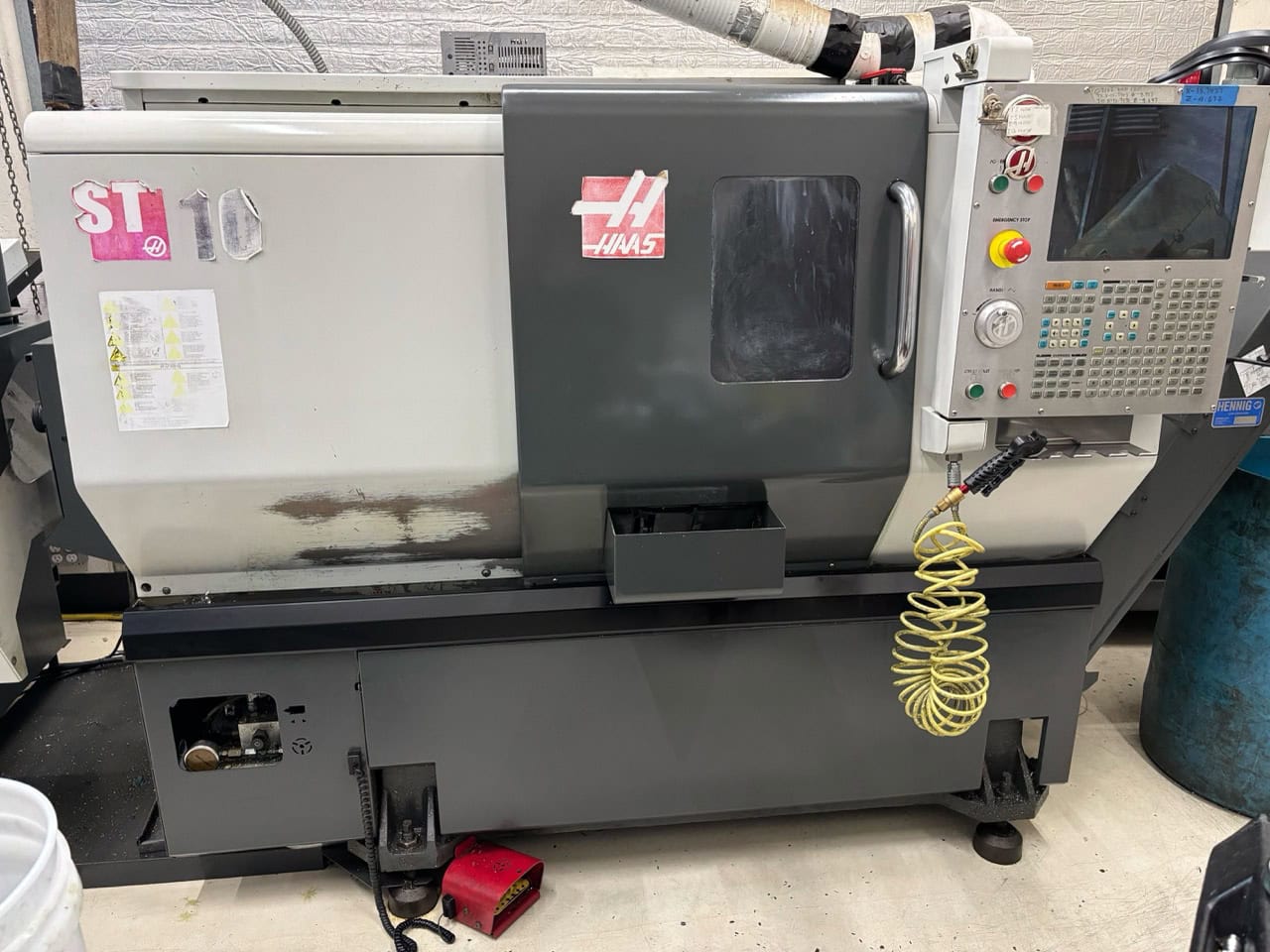 Haas ST-10 CNC Lathe, 2012 - Bar Feeder, Parts Catcher - Image 3