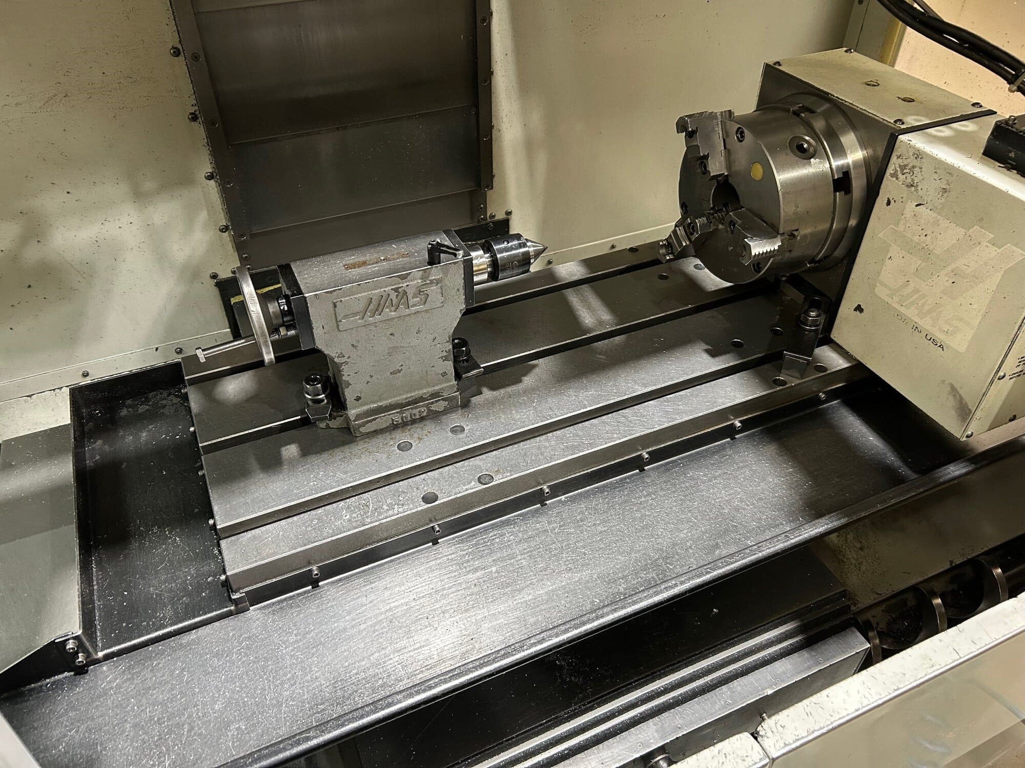 Haas VF-2B VMC, 2005 - 4th Axis Wiring, HRT210 Rotary, Through Spindle Coolant - Image 4