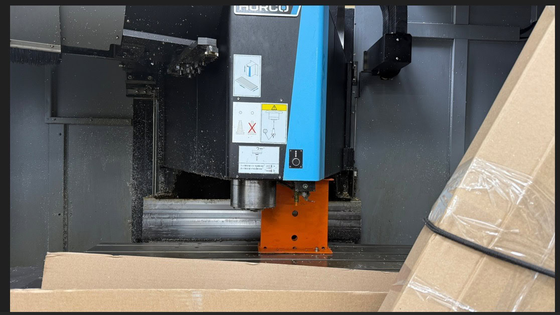 Hurco VMX-64i VMC, 2017 - CTS, Chip Conveyor, Renishaw Tool & Part Probing, Rigid Tapping, Ultimotion - Image 4