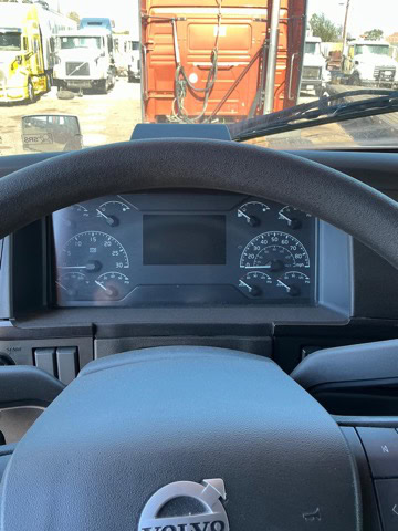 2022 Volvo Trucks VNL 64T860 Sleeper – D13, I-Shift, 6x4, - Image 4