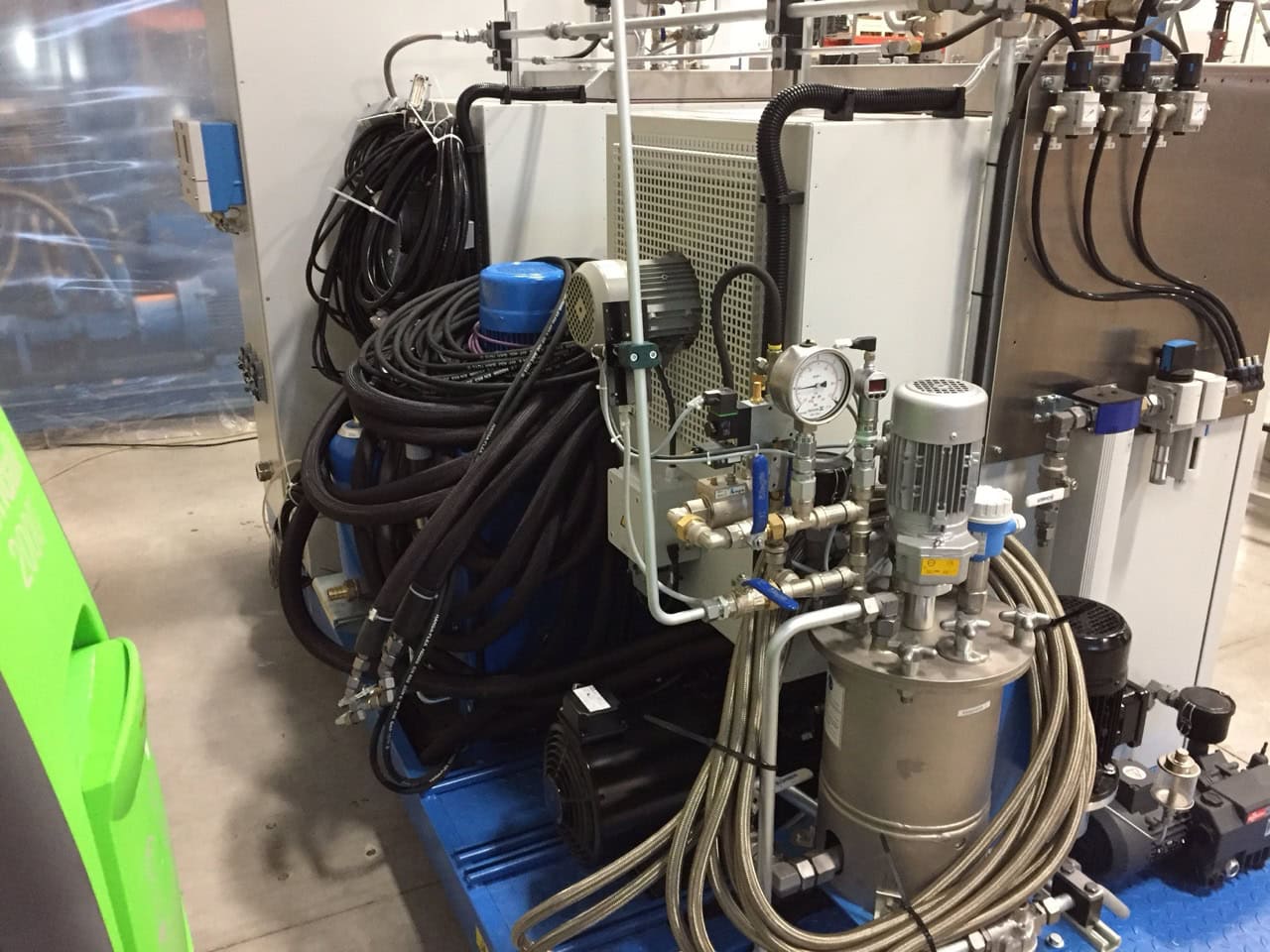 Hennecke HP‑RTM High‑Pressure Polyurethane Metering Machine Streamline, 2016 – Low hours, MN 10-RTM Mixing Head - Image 3