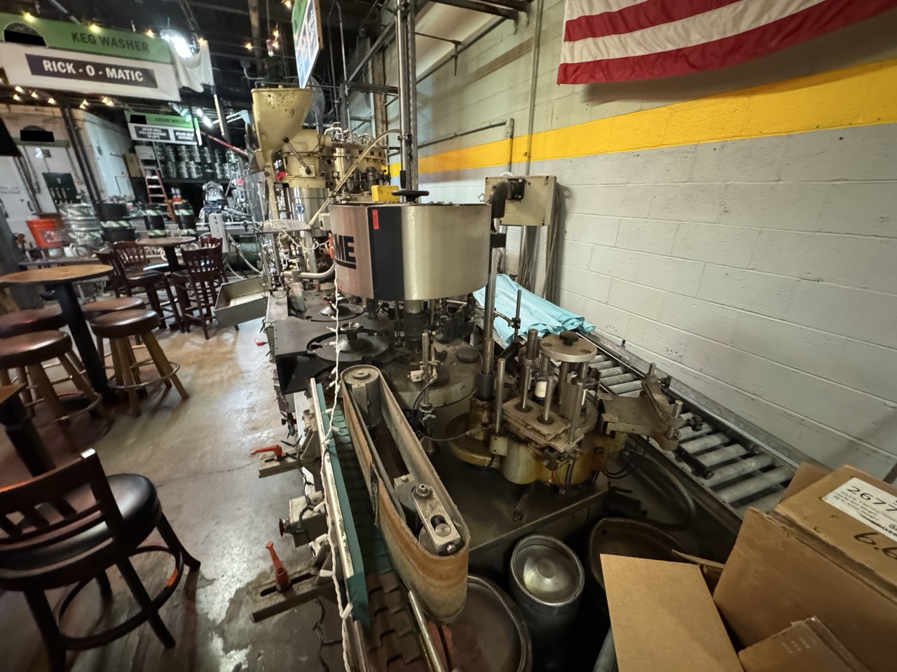 Enzinger Bottle Filling Line, 1989 - Capper, Rinser, Labeler, Box Taper, More - Image 9