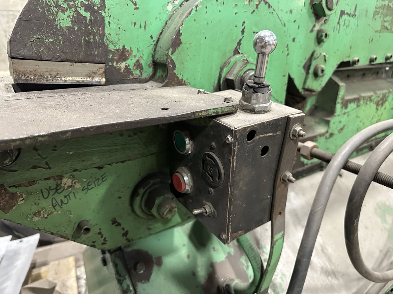 50 Ton Piranha P3-50 Hydraulic Ironworker, 1998 - Tooling - Image 8
