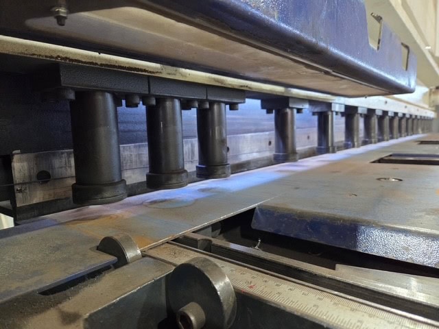 1/2" x 13' MVD C13-4000 Hydraulic Shear, 2022 - Image 2