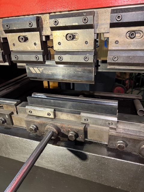 100 Ton x 10' Amada RG 100S CNC Press Brake, 1991 - Image 14
