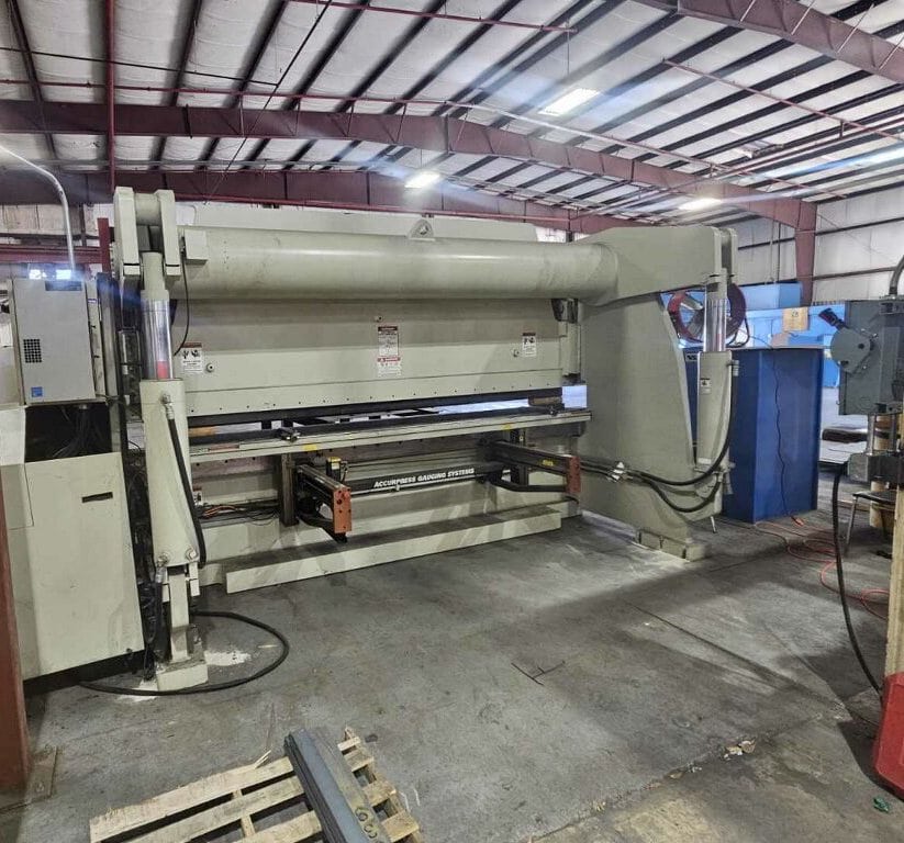 320 Ton x 14' Accurpress 732014 Hydraulic Press Brake, 2008 - Image 4
