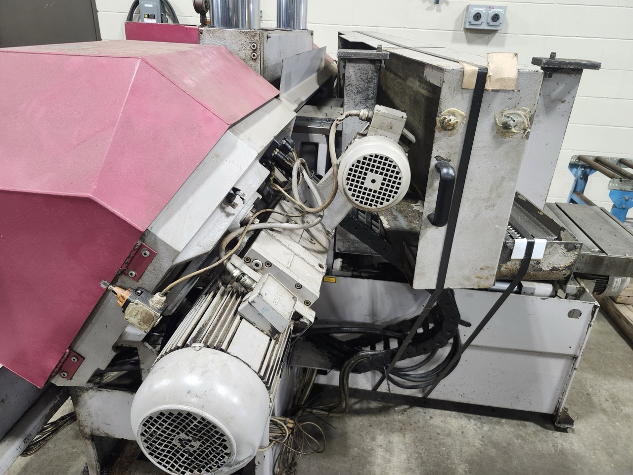 14” x 14” Behringer HBP 360A Automatic Horizontal Band Saw, 2008 - Image 8