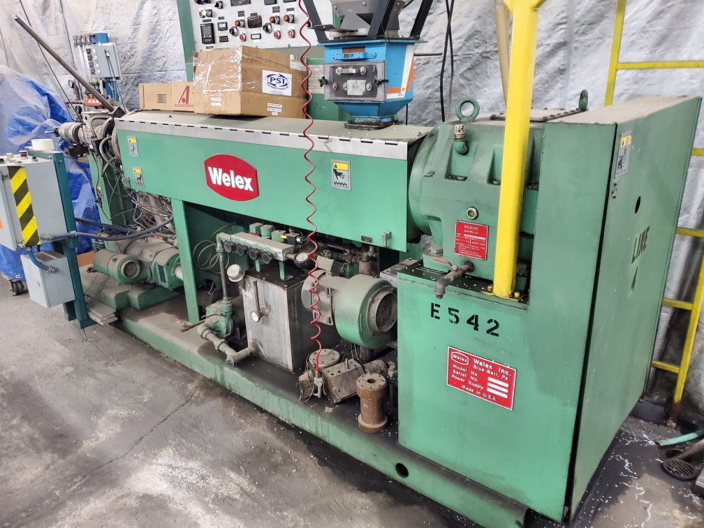 Welex 2.5 24:1 RHNV Extruder, 1992 - 2.5" Screw, Air-Cooled Barrel