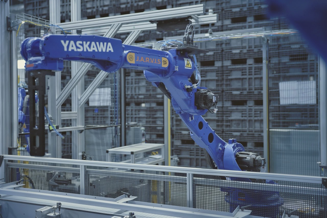 Yaskawa Motoman GP25-12 Robots (1) – YRC1000 Controllers, Mech-Mind 3D Vision, Bin Picking, Integrated Safety Cells, 2022 - Image 3