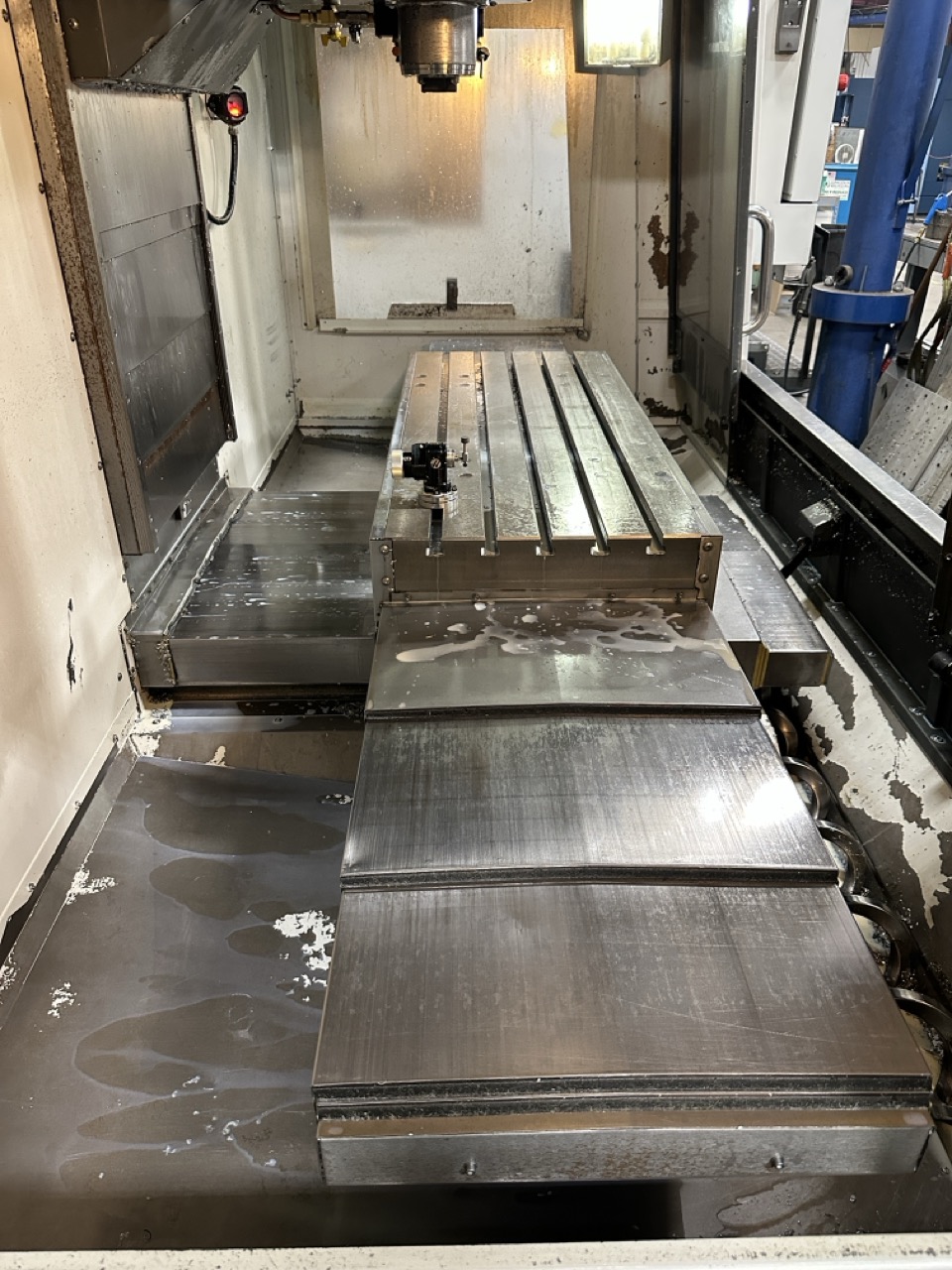 Haas VF-3 CNC VMC, 2011 - WIPS, 40 Station Side-Mount, High-Pressure Coolant - Image 20