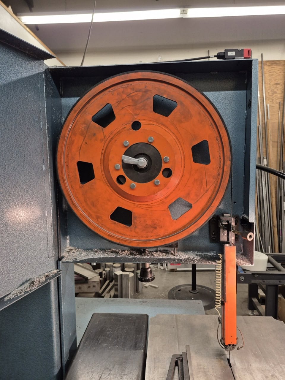 26” x 13” DOALL 2613-v3 VERTICAL BAND SAW-2016 - Image 11