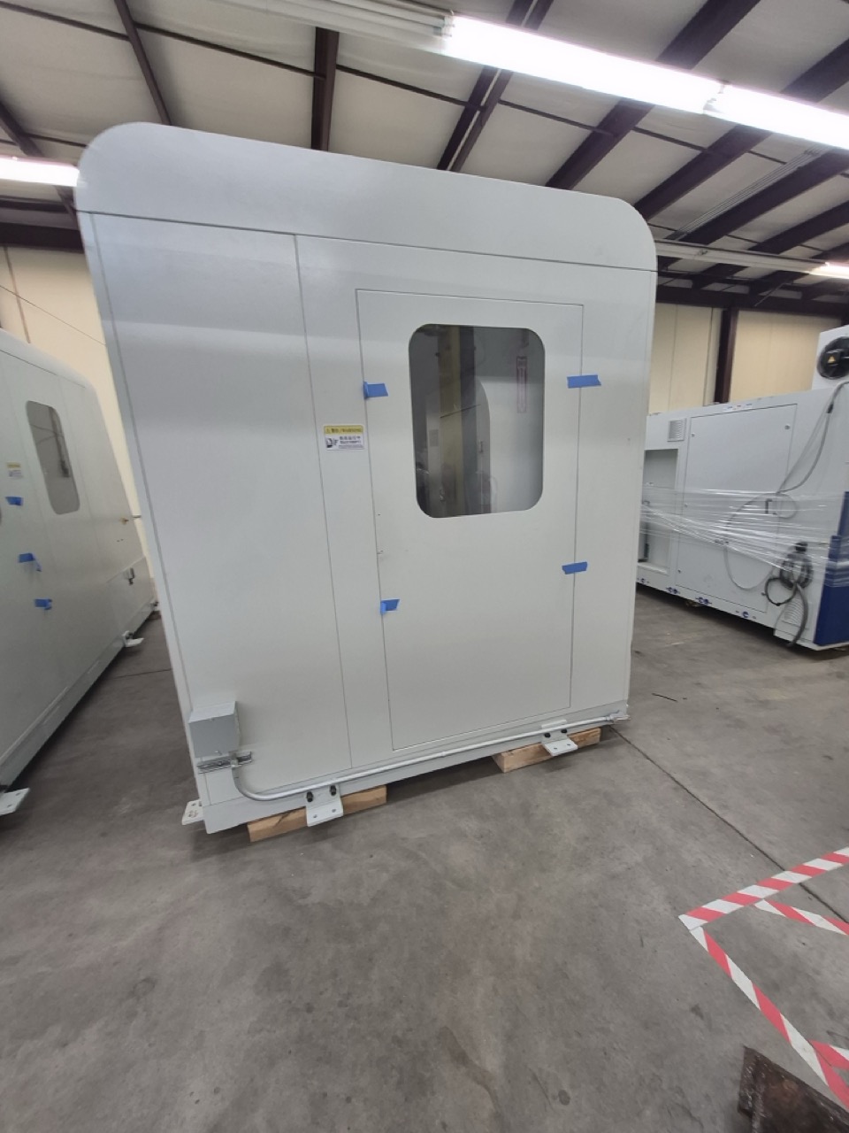 Kingstone Robotic Belt Grinder, 2022 - Dust Collector, FANUC Robot - Image 4