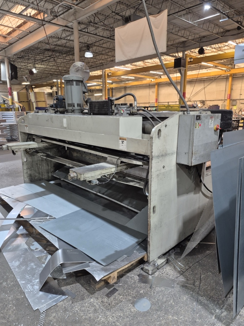 1/4” x 10’ Accurshear 625010 Hydraulic Shear, 1999 - Image 9