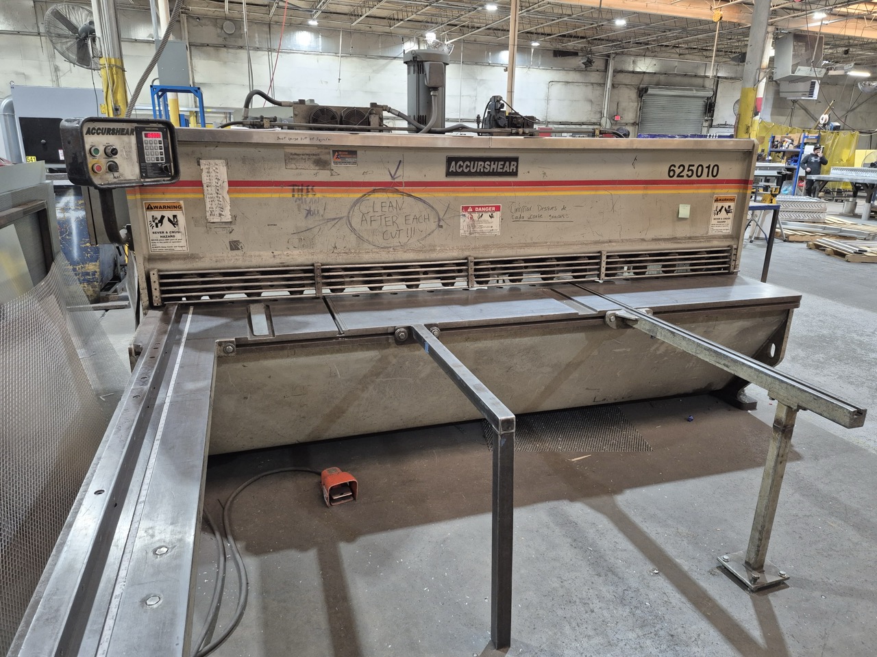 1/4” x 10’ Accurshear 625010 Hydraulic Shear, 1999 - Image 10
