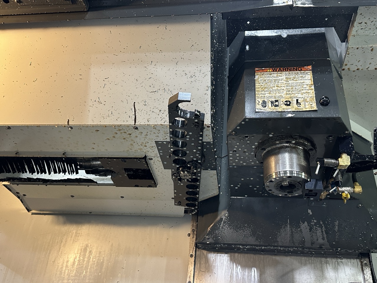 Haas VF-3 CNC VMC, 2011 - WIPS, 40 Station Side-Mount, High-Pressure Coolant - Image 24