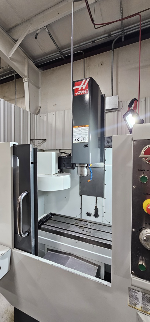 Haas Mini Mill Vertical Machining Center, 2014, 4th Axis, CT Option, High Flow Coolant Pump - Image 4