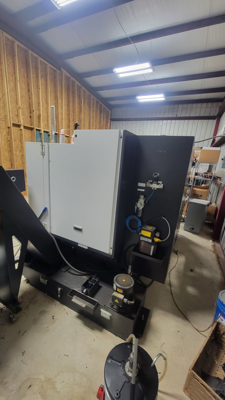 Hyundai Wia HD 2200 CNC Lathe, 2018 - 8" Chuck, Rigid Tapping, Chip Conveyor - Image 5