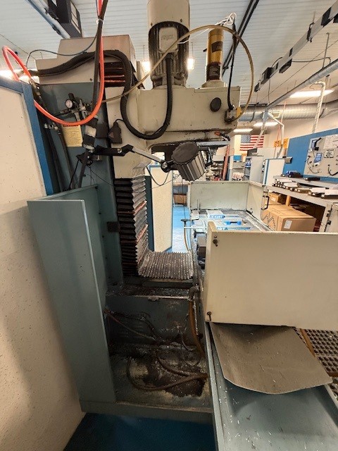 Trak DPM V5 3-Axis CNC Mill, 2005 - 50" X 12", Prototrak VM Control, USB, Coolant - Image 5