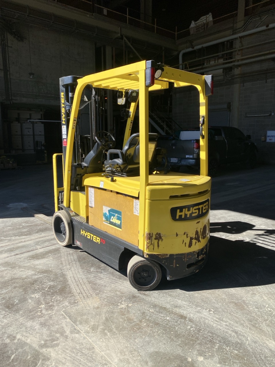Hyster E70XN Electric Cushion Tire Forklift, 2021 - 7,000 lb Capacity, Sit-Down Rider (2) - Image 5