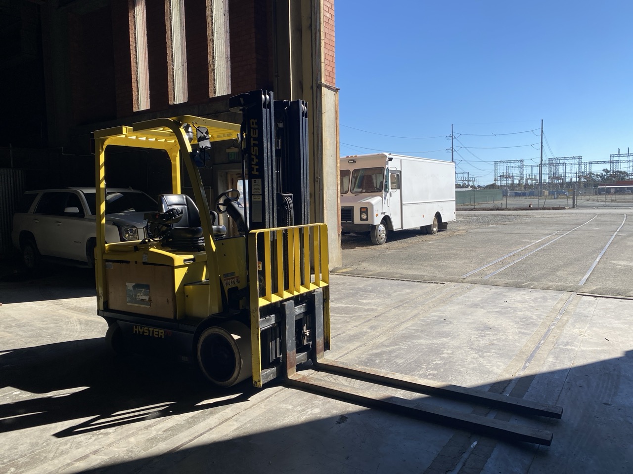 Hyster E70XN Electric Cushion Tire Forklift, 2021 - 7,000 lb Capacity, Sit-Down Rider (2) - Image 10