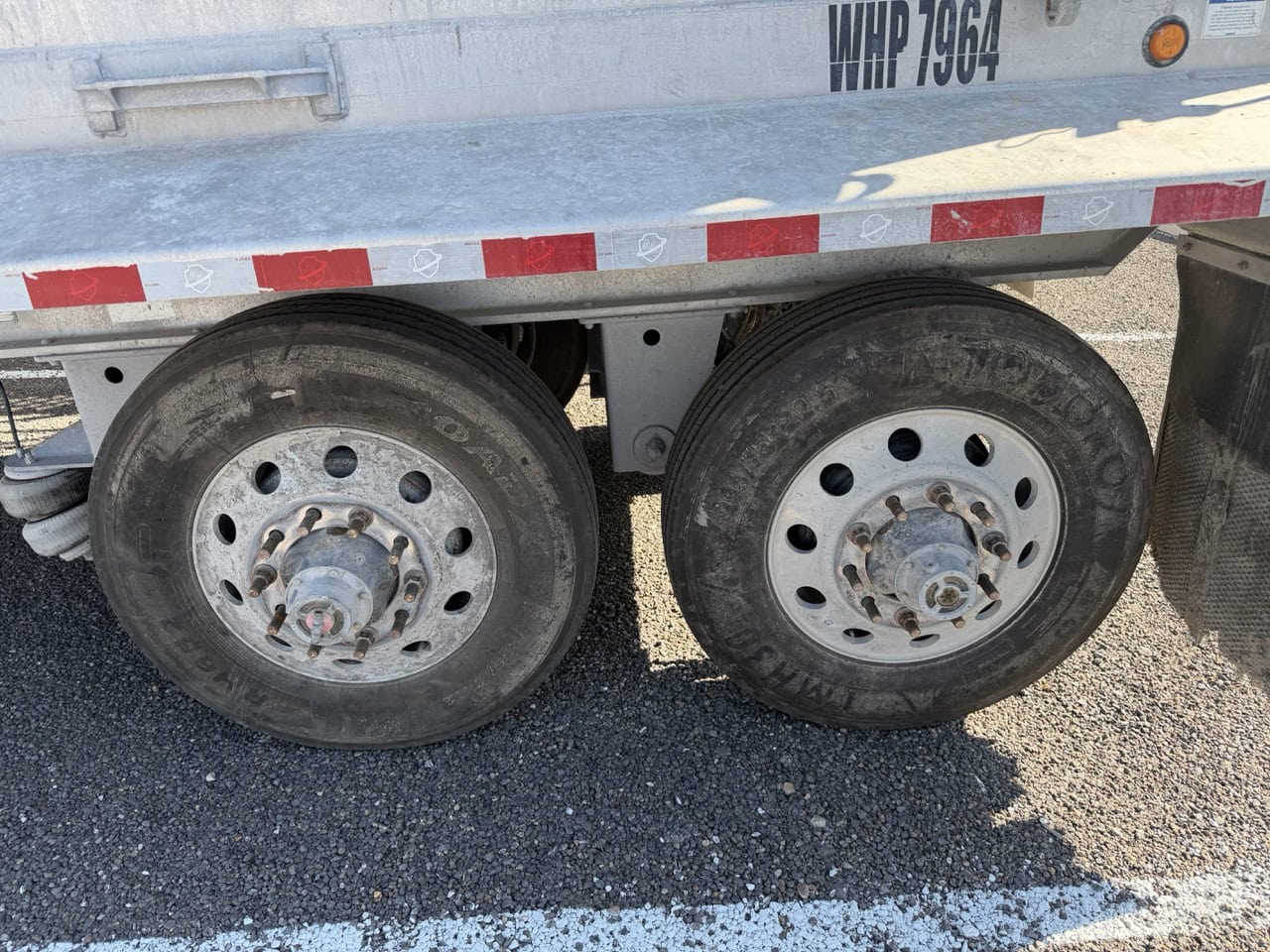 2024 Armor Lite 39' Aluminum End Dump Trailer – Frameless – Air Ride – High Lift Gate – Lightweight Spec - Image 13