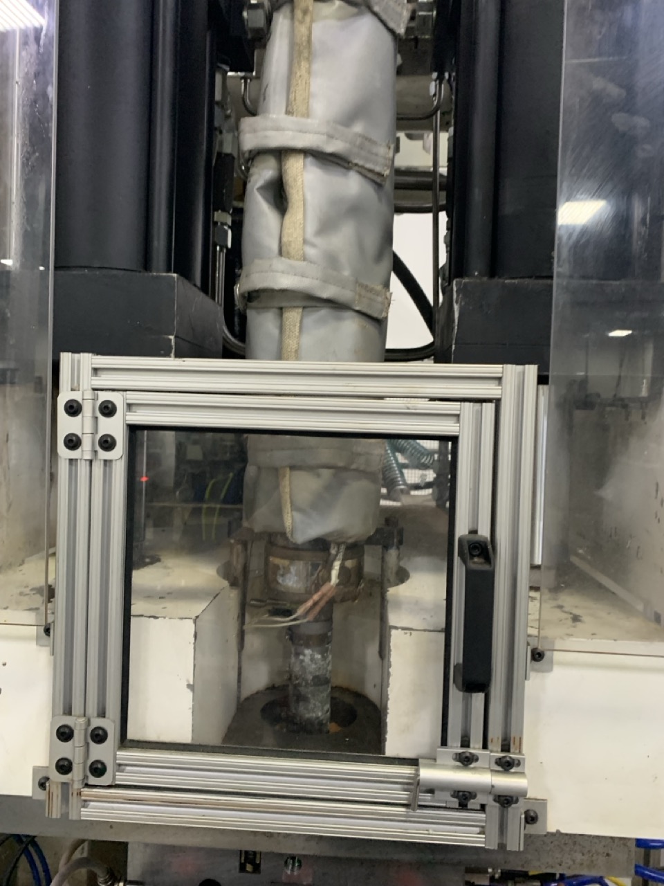 60 Ton LMG IMM-58 Two Shot Shuttle Table Injection Molding Machine, 2014 - Image 3