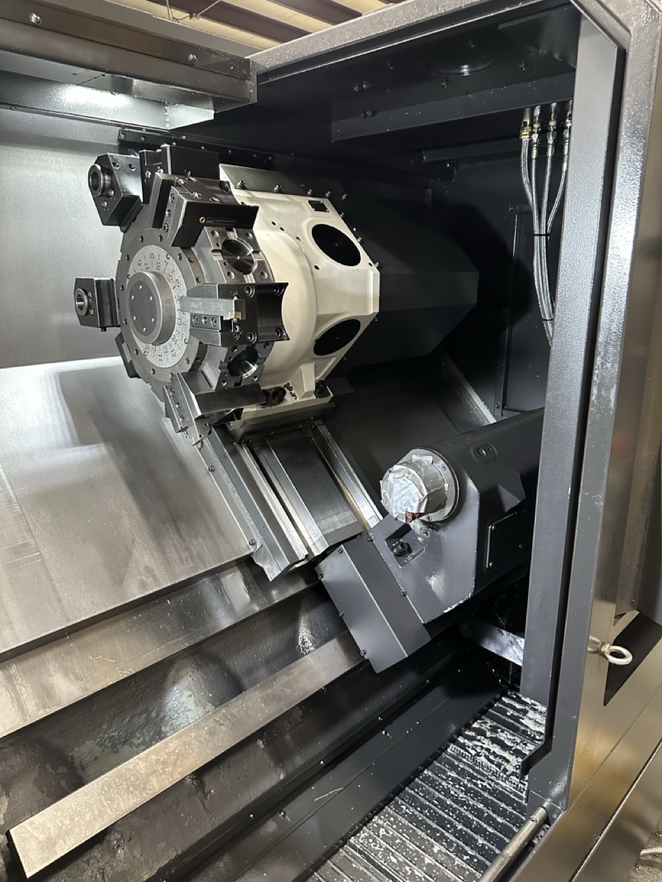 Smart NL3000BM CNC Lathe, 2023 - 12" Chuck, Live Tooling, Programmable Tailstock, Box Ways, Chip Conveyor - Image 18